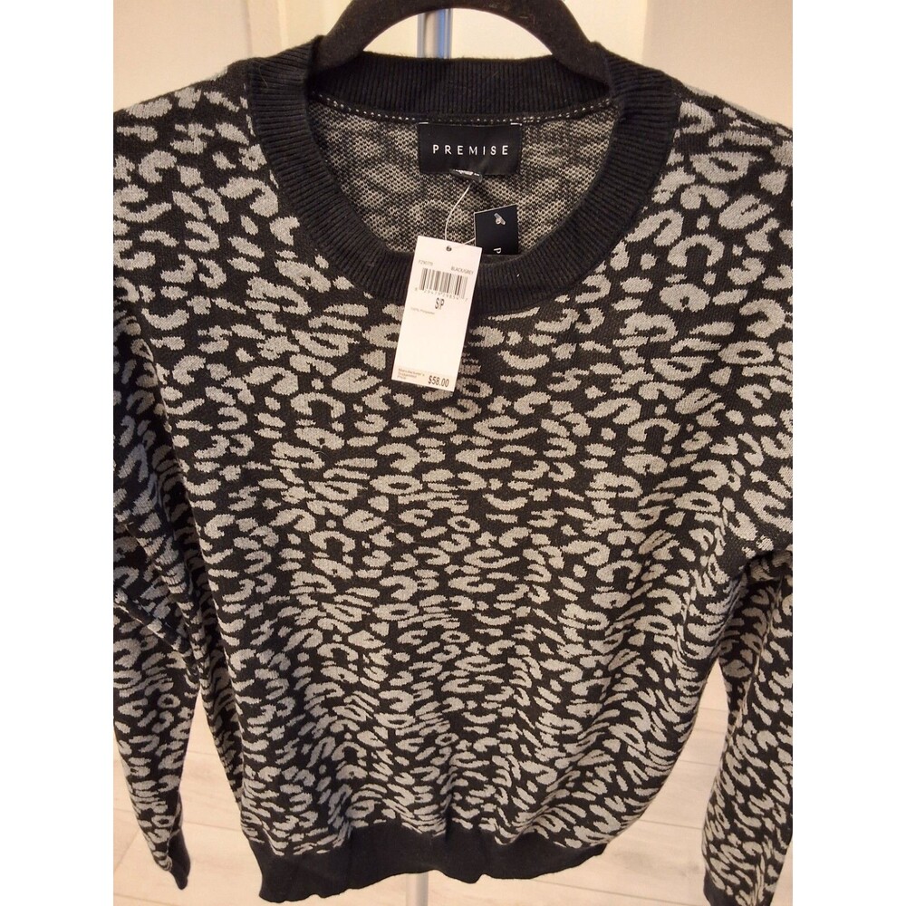 Premise Leopard Print Size S Chic Womens Long Sleeve Sweater NWT